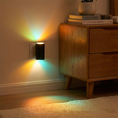 LED Lampka Nocna do Gniazdka – Ściemniająca Lampka Orientacyjna z Czujnikiem Światła do Przytulnego Domu